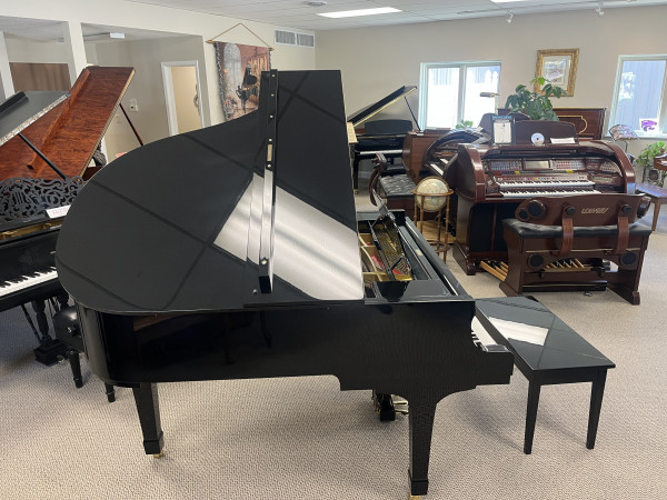 1993 Yamaha G2 grand piano